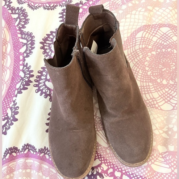 Steve Madden Other - Steve Madden Leather Upper Boots